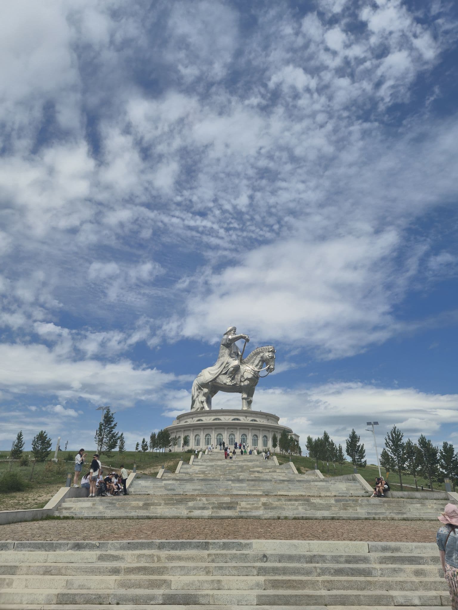 Chinggis Khaan Equestrian Statue